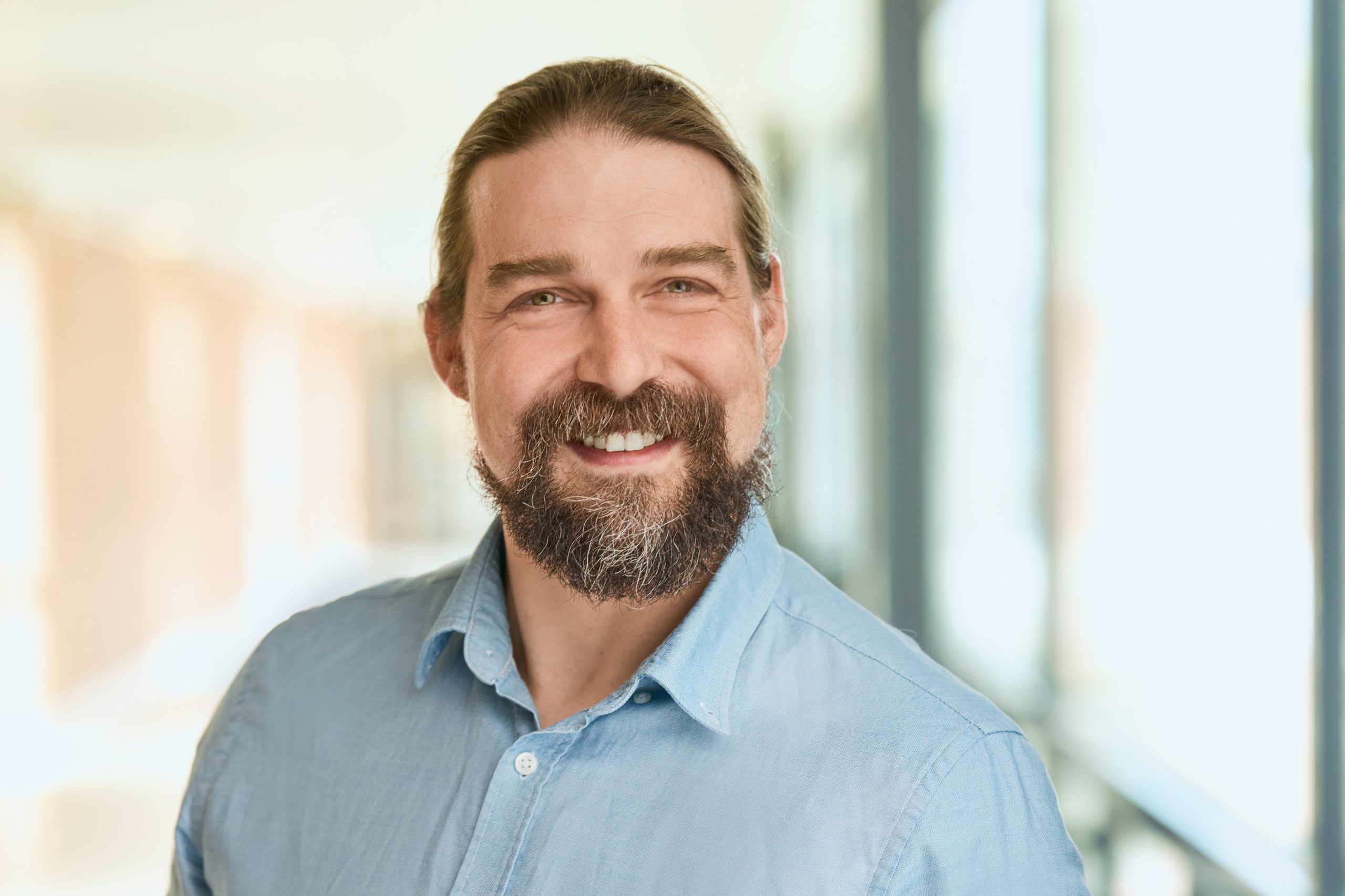 Dr. Ivo Heitland